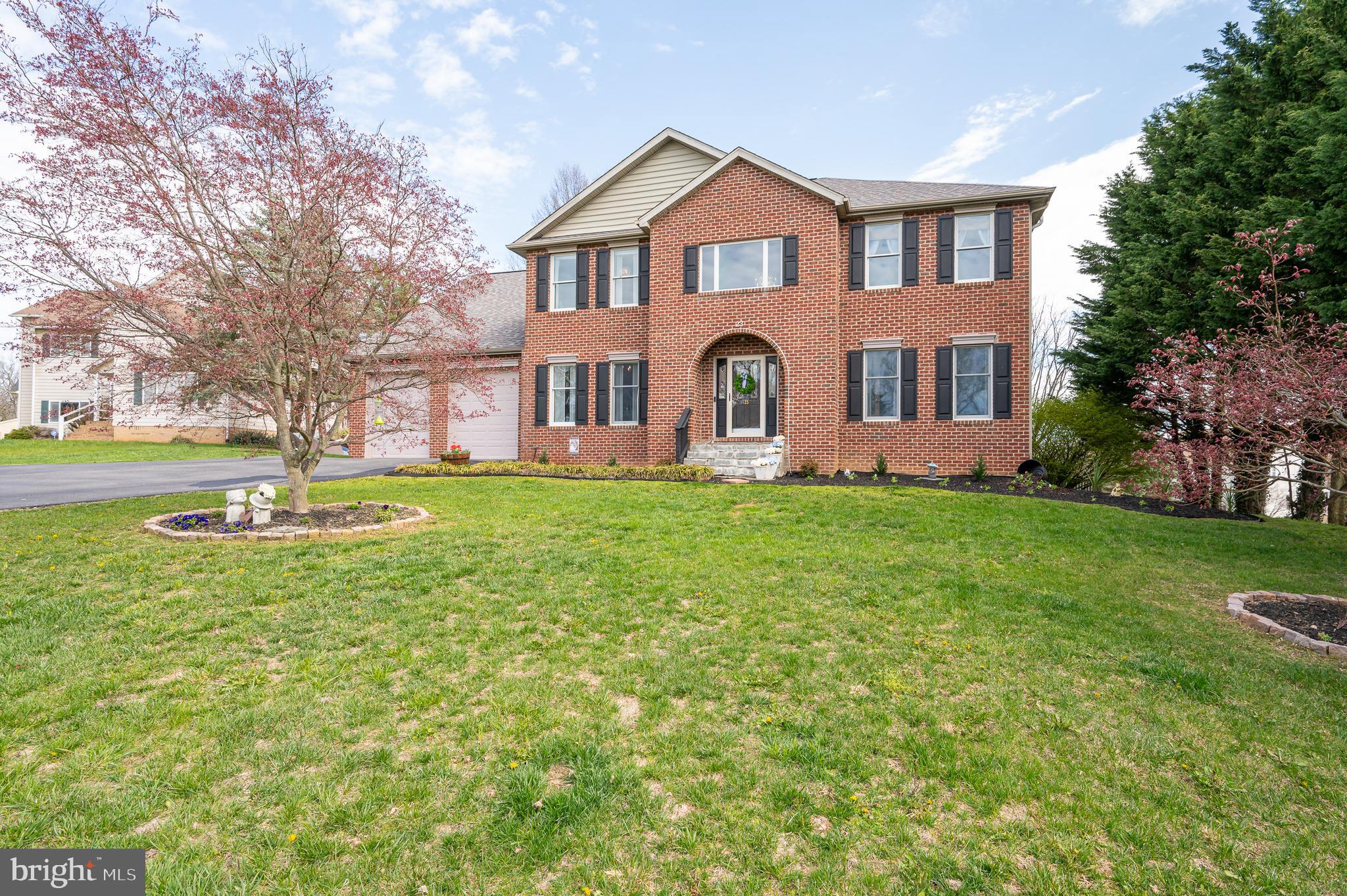 LOCUST HILL - Residential