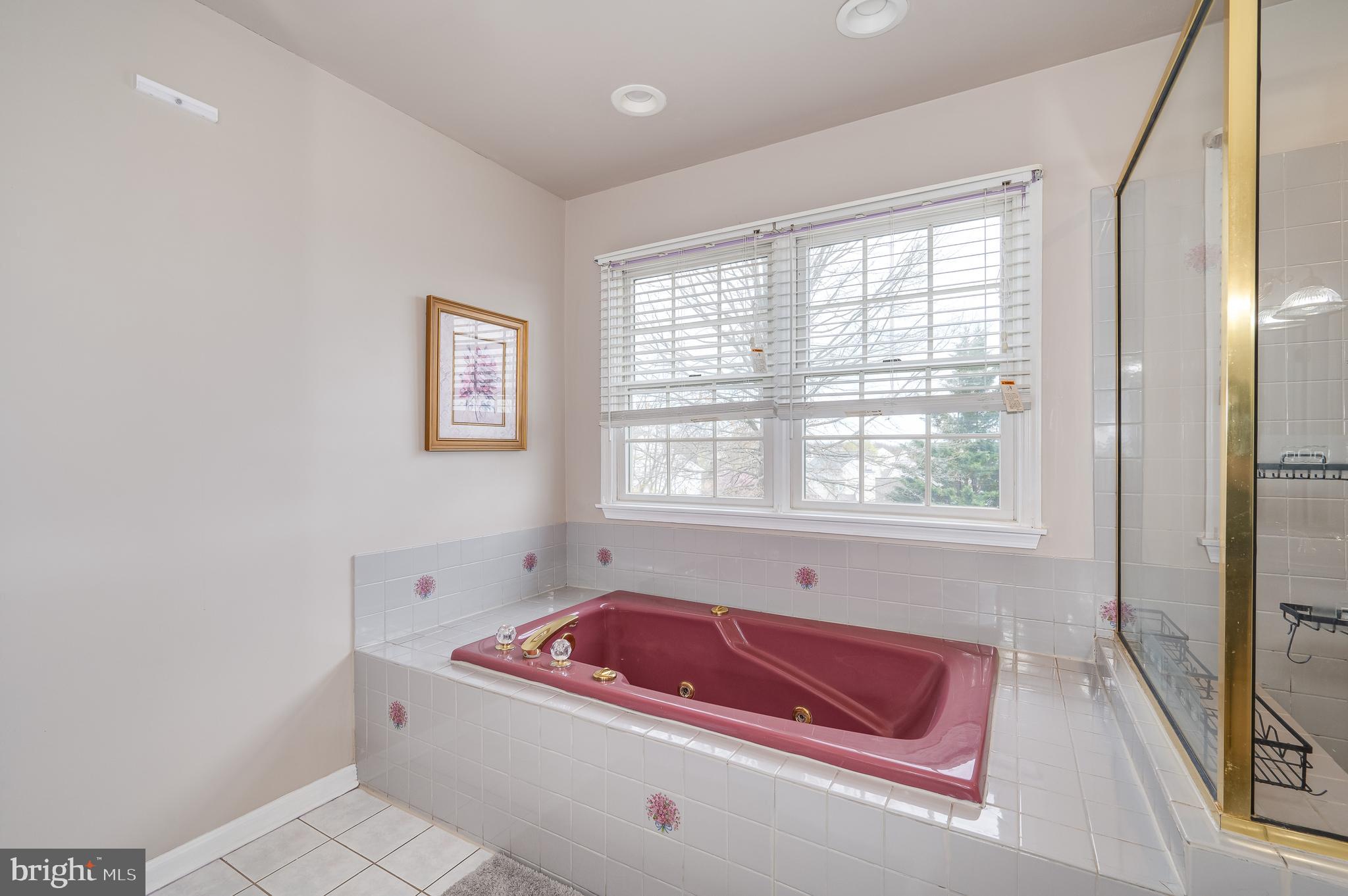 LOCUST HILL - Residential