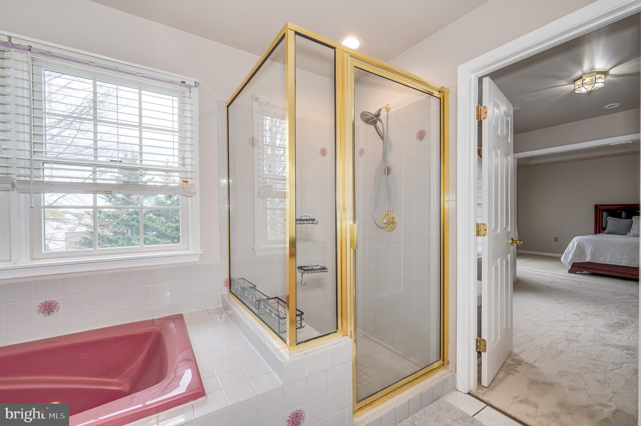 LOCUST HILL - Residential