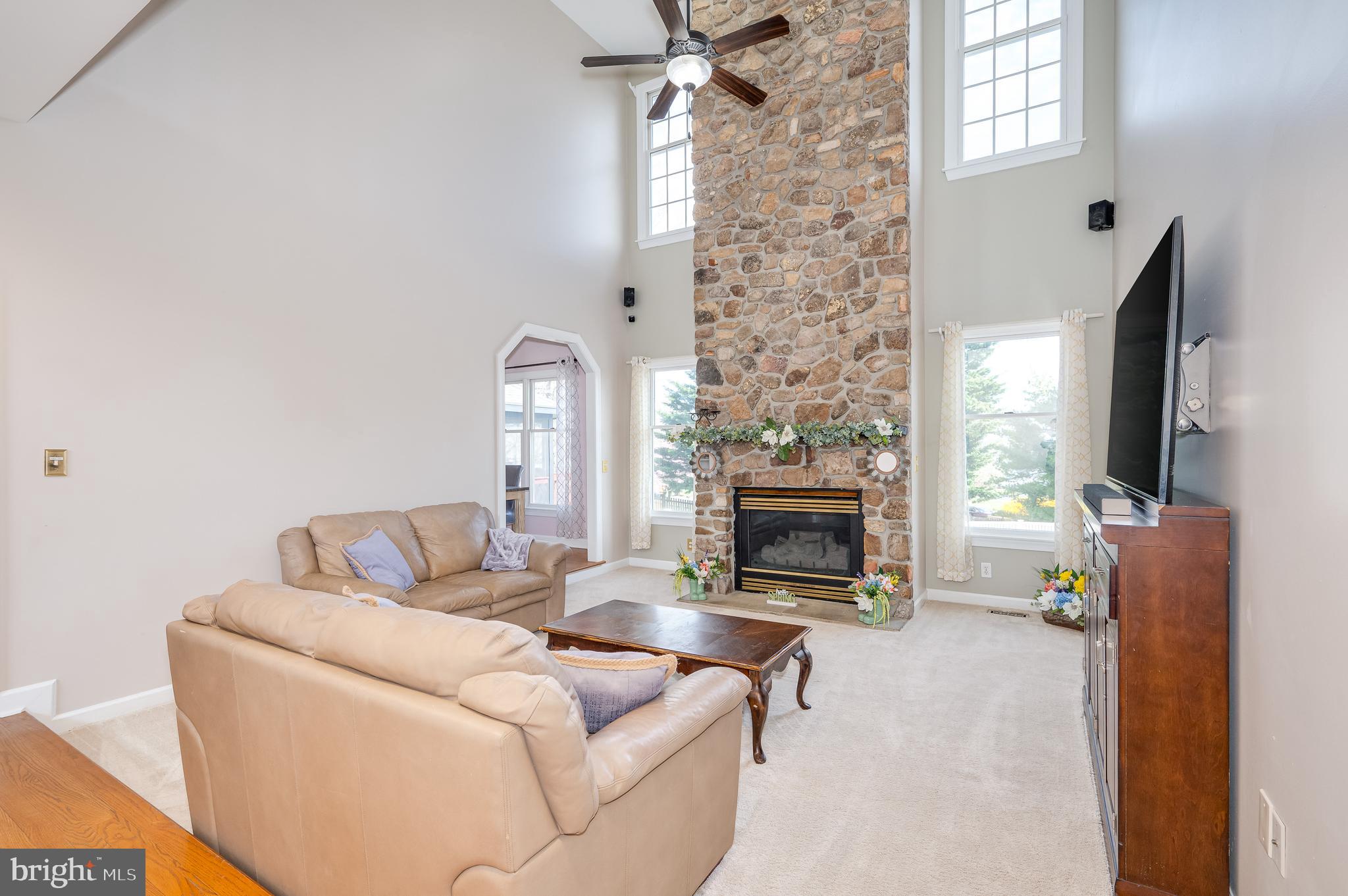 LOCUST HILL - Residential