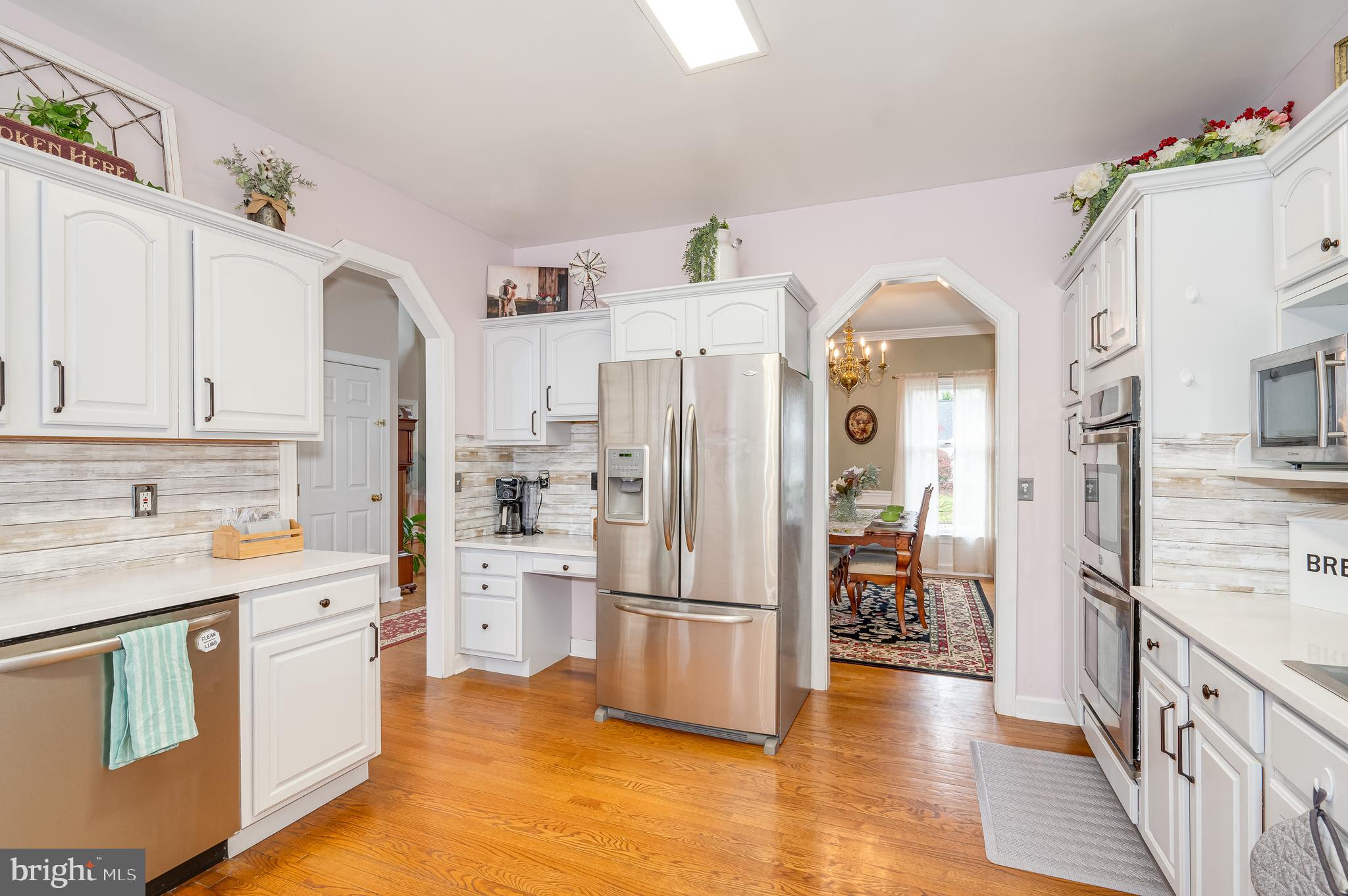 LOCUST HILL - Residential