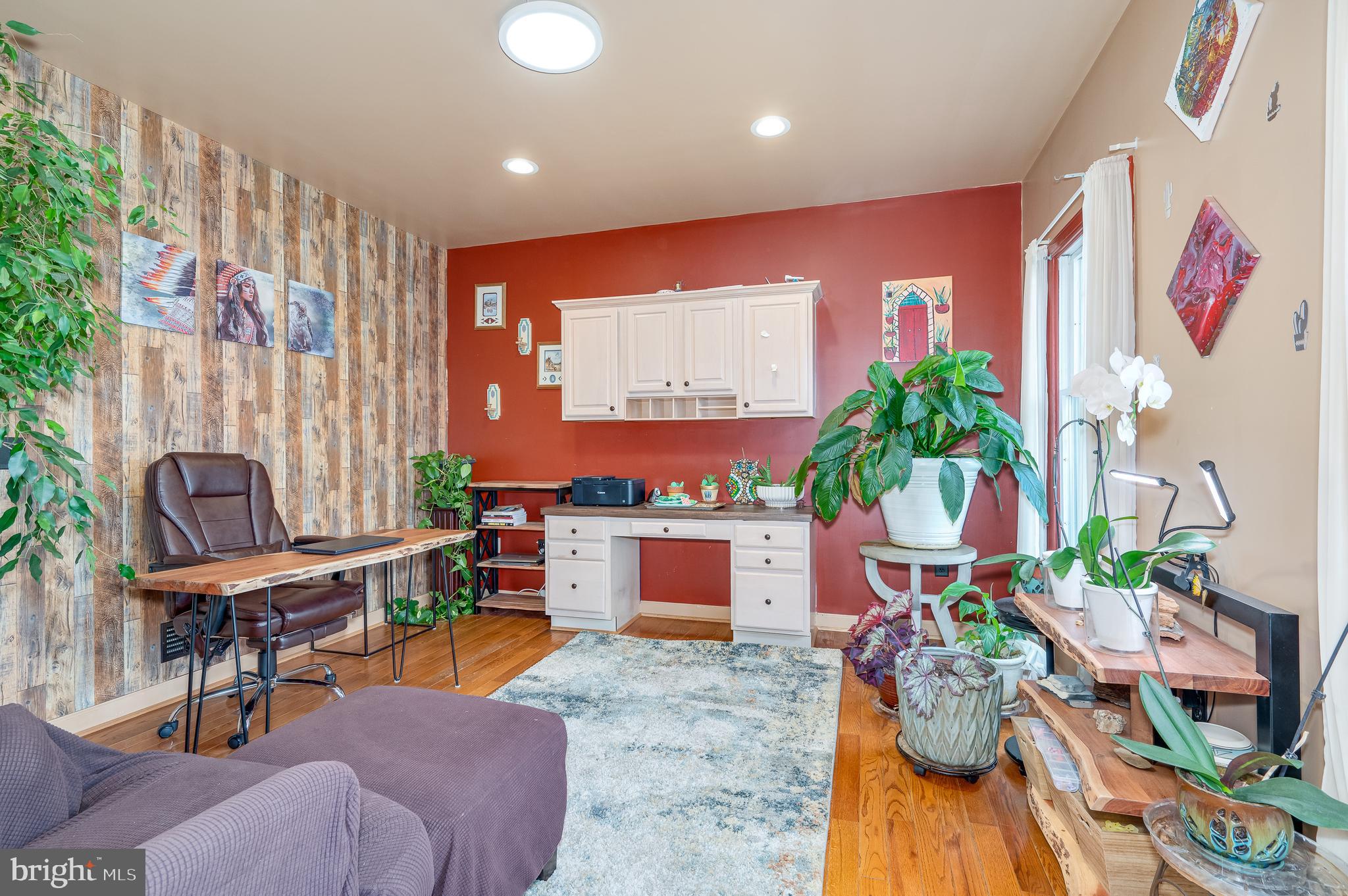 LOCUST HILL - Residential