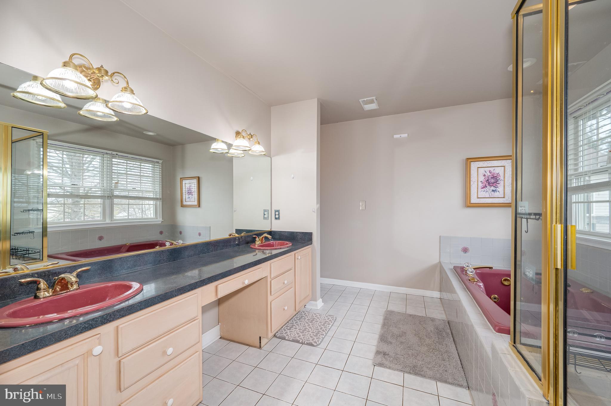 LOCUST HILL - Residential