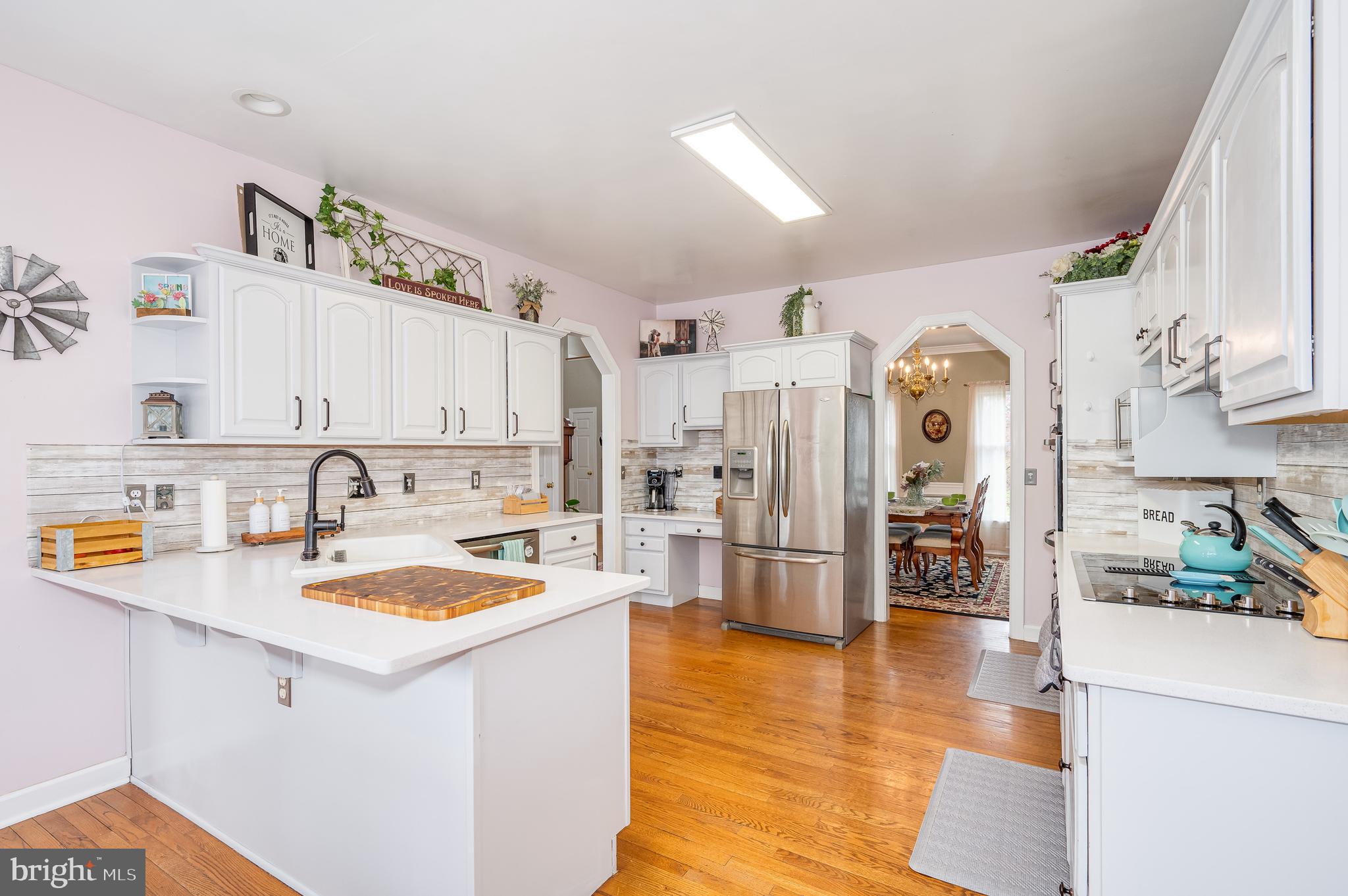 LOCUST HILL - Residential