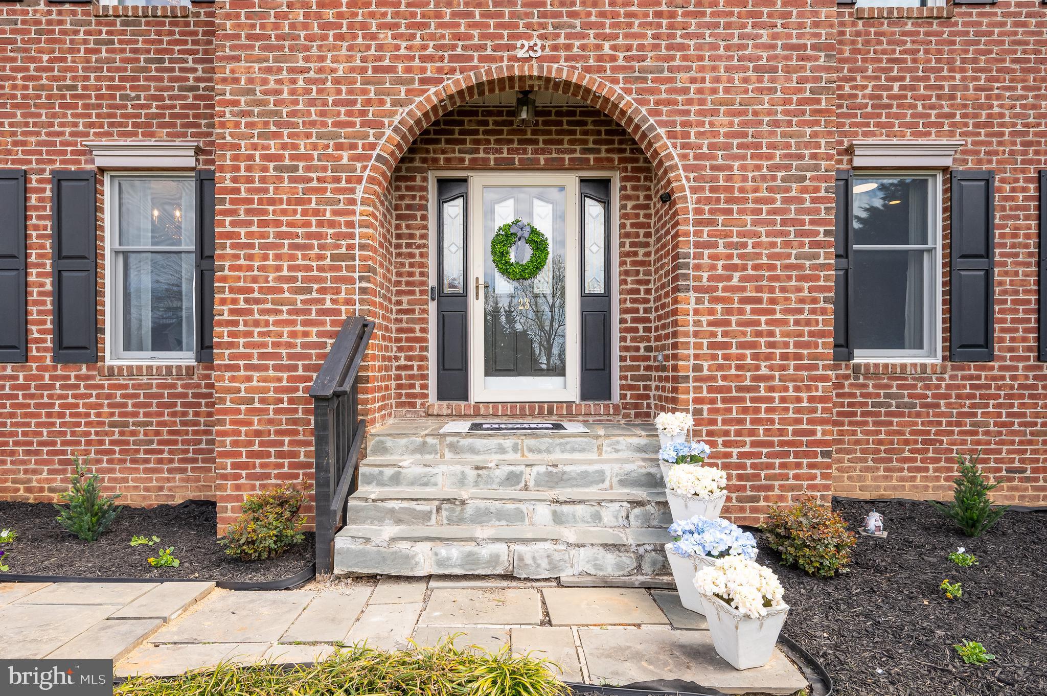 LOCUST HILL - Residential