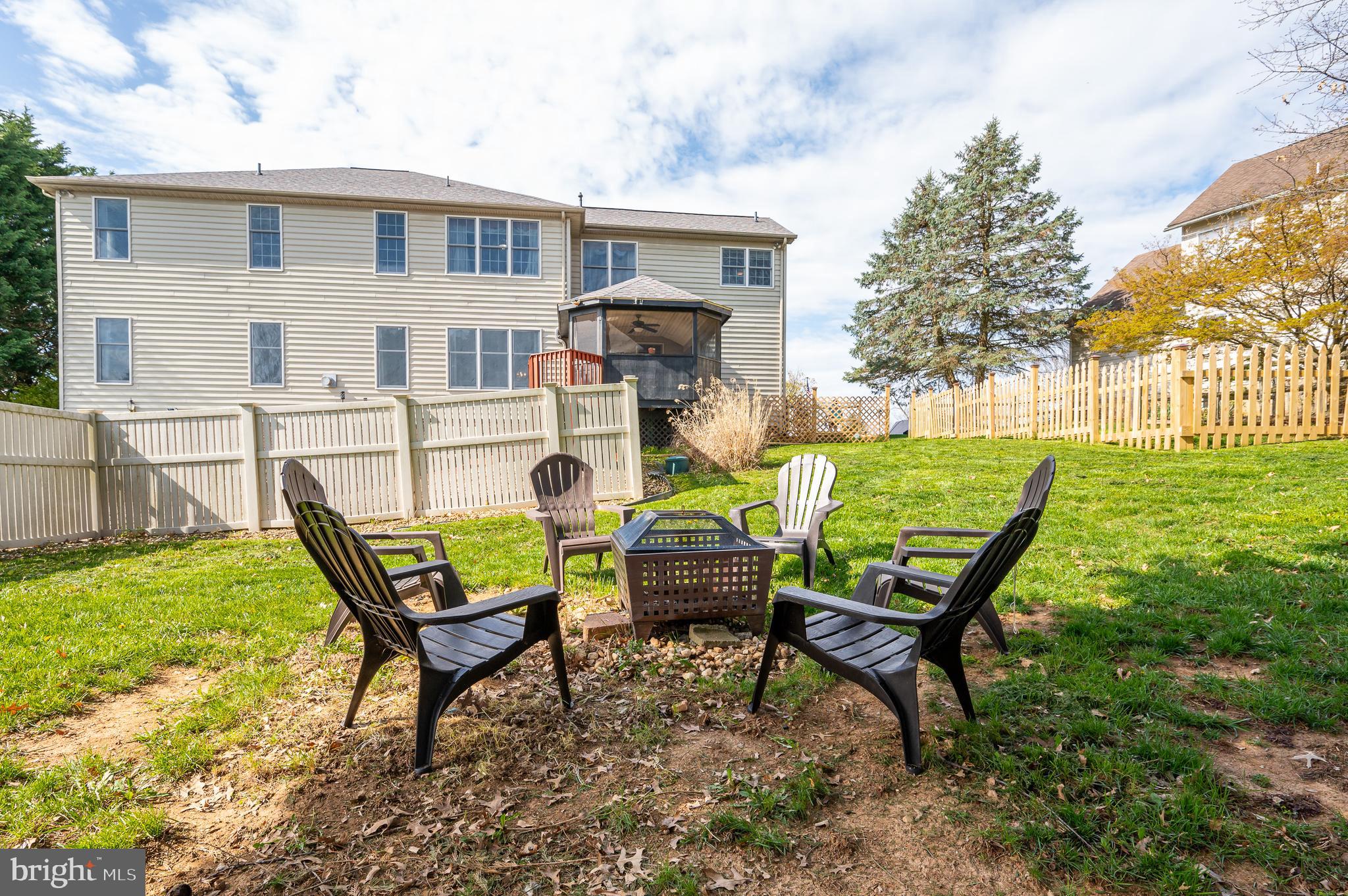 LOCUST HILL - Residential