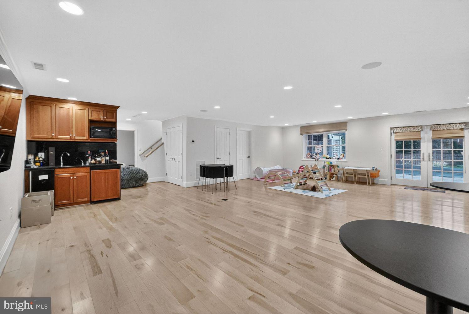 LYNWOOD - Residential