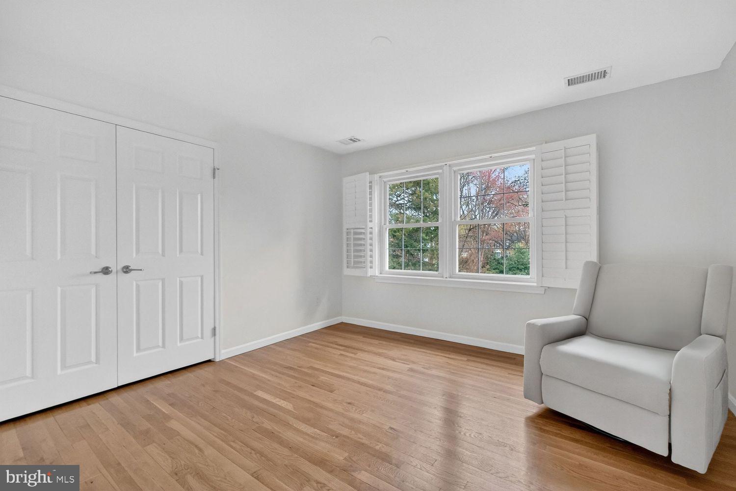 LYNWOOD - Residential