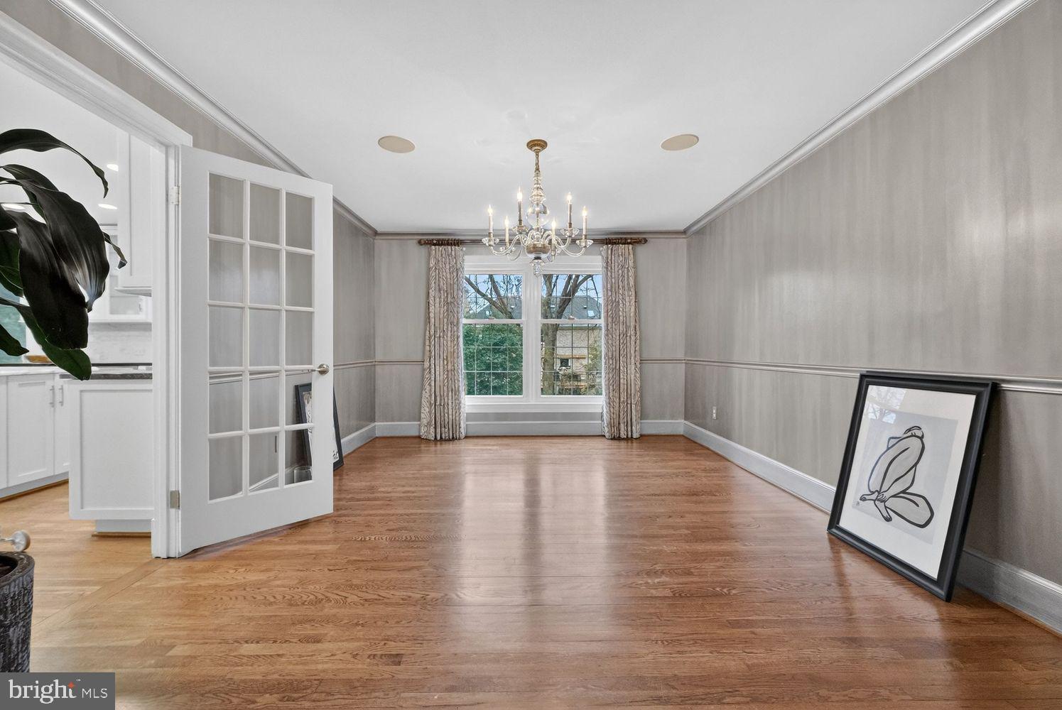 LYNWOOD - Residential