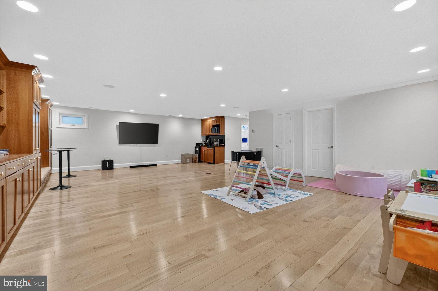 LYNWOOD - Residential