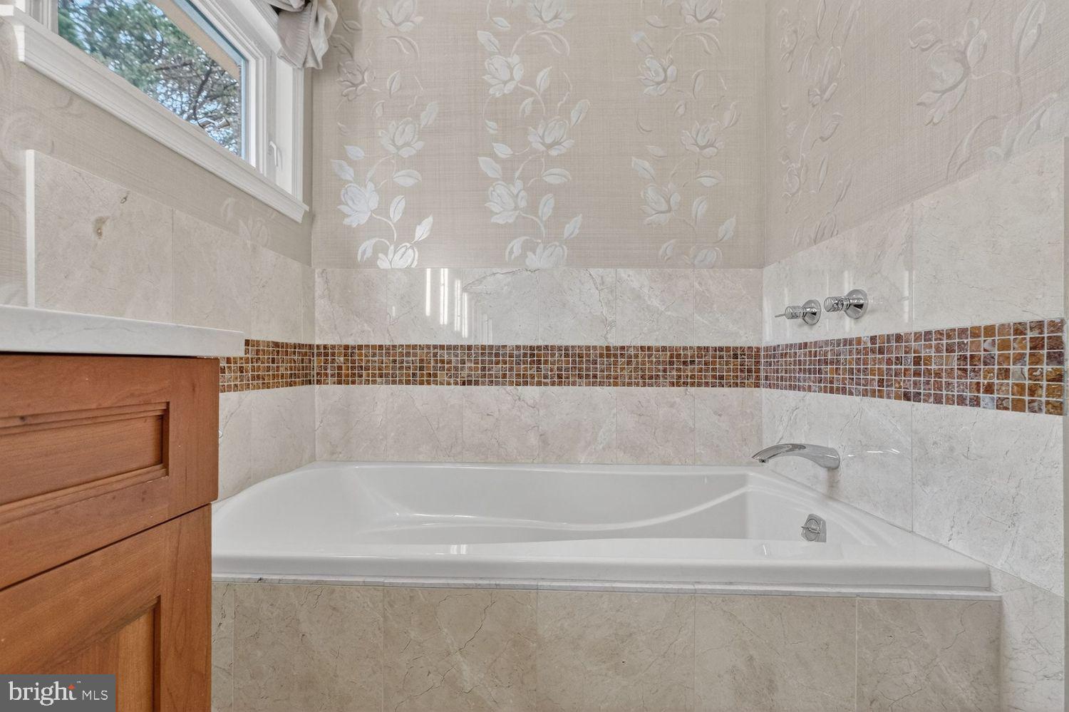 LYNWOOD - Residential