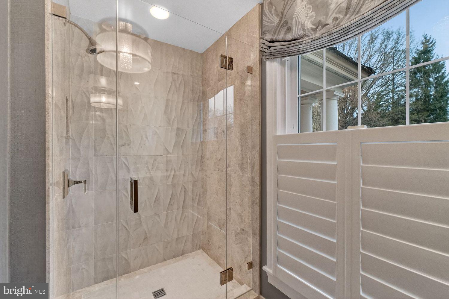 LYNWOOD - Residential