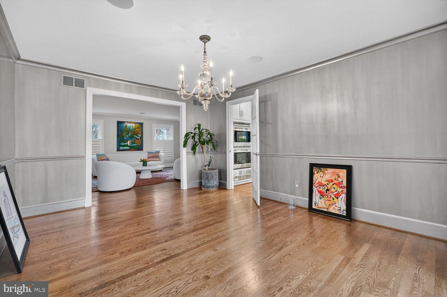 LYNWOOD - Residential