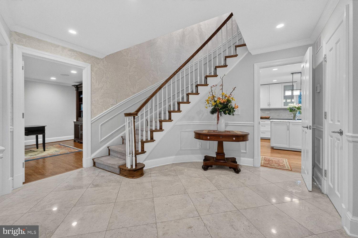 LYNWOOD - Residential