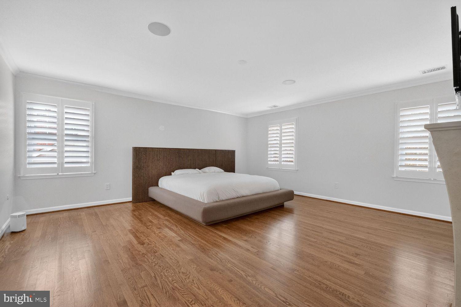 LYNWOOD - Residential