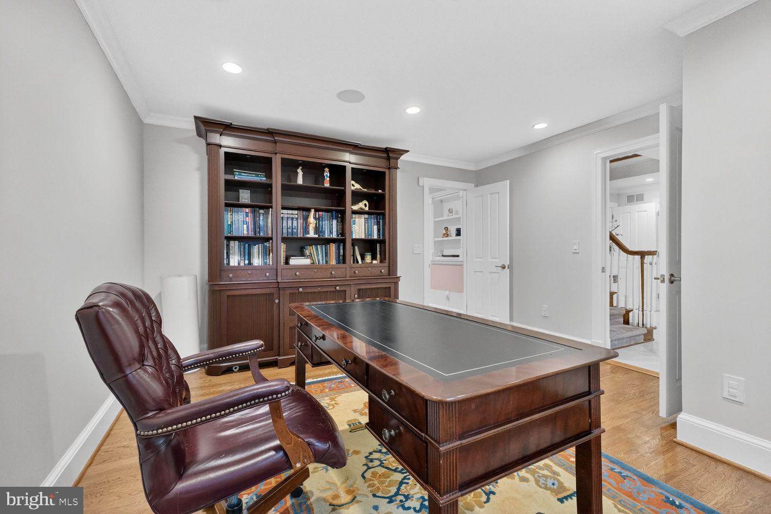 LYNWOOD - Residential