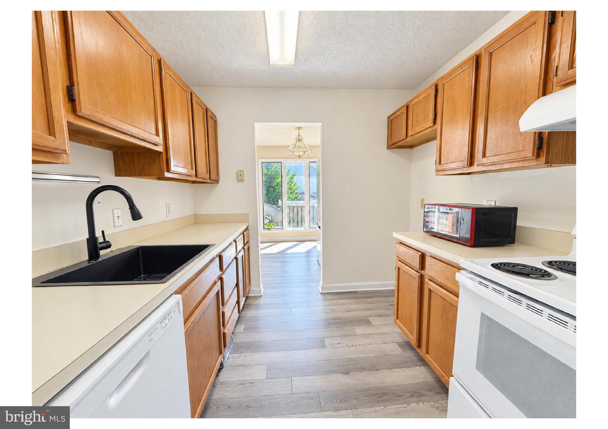 45611 LONGFIELDS VILLAGE DRIVE