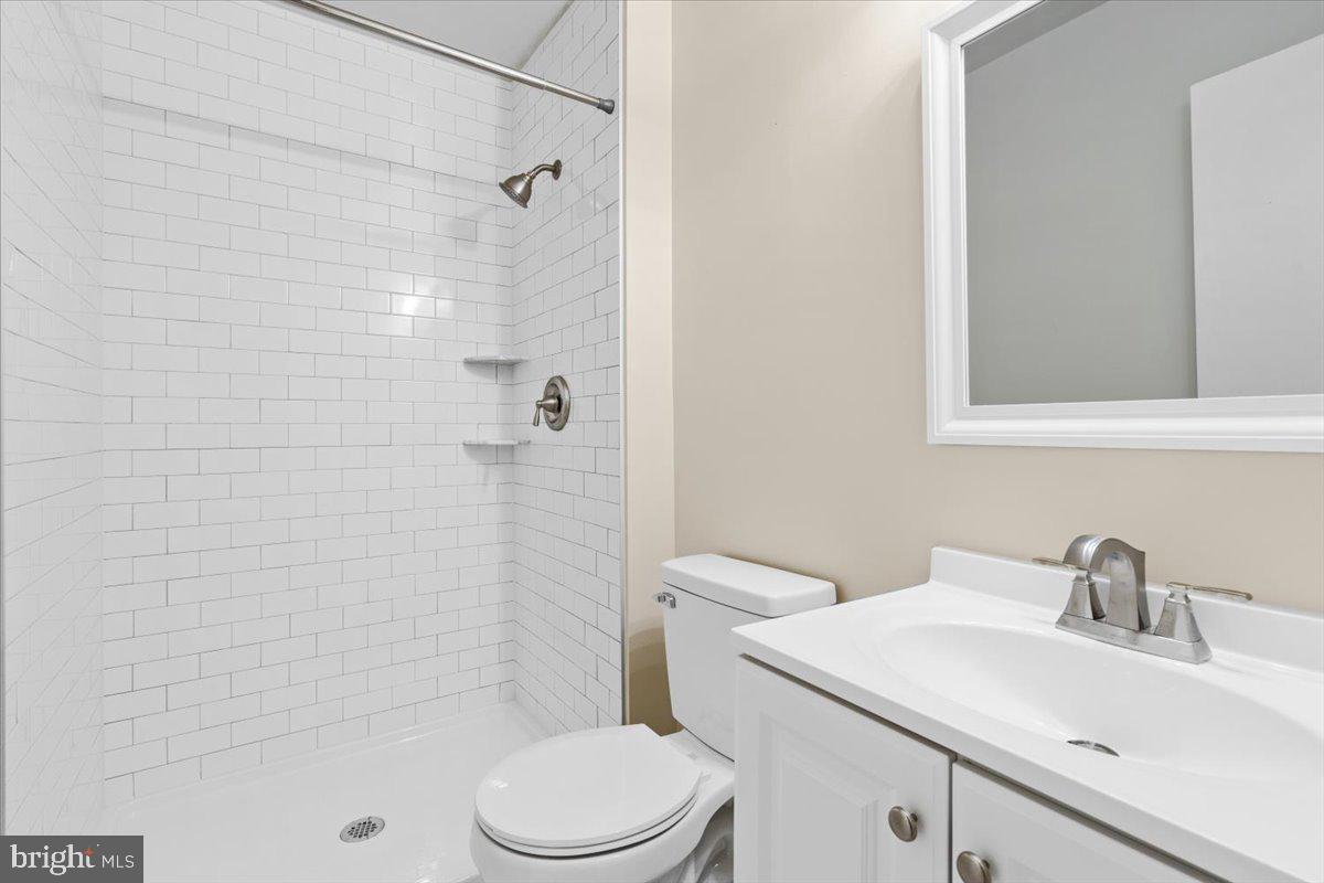 WILLOWCREST - Residential Lease