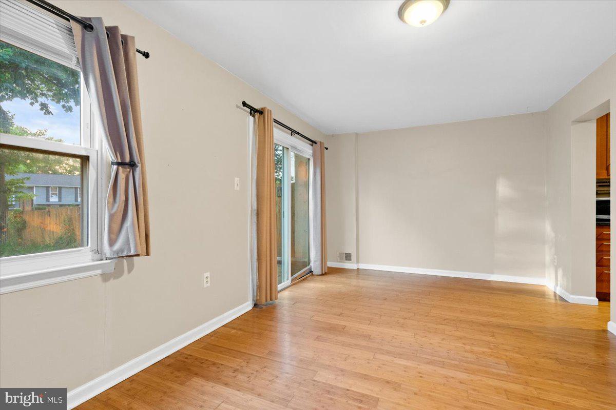 WILLOWCREST - Residential Lease