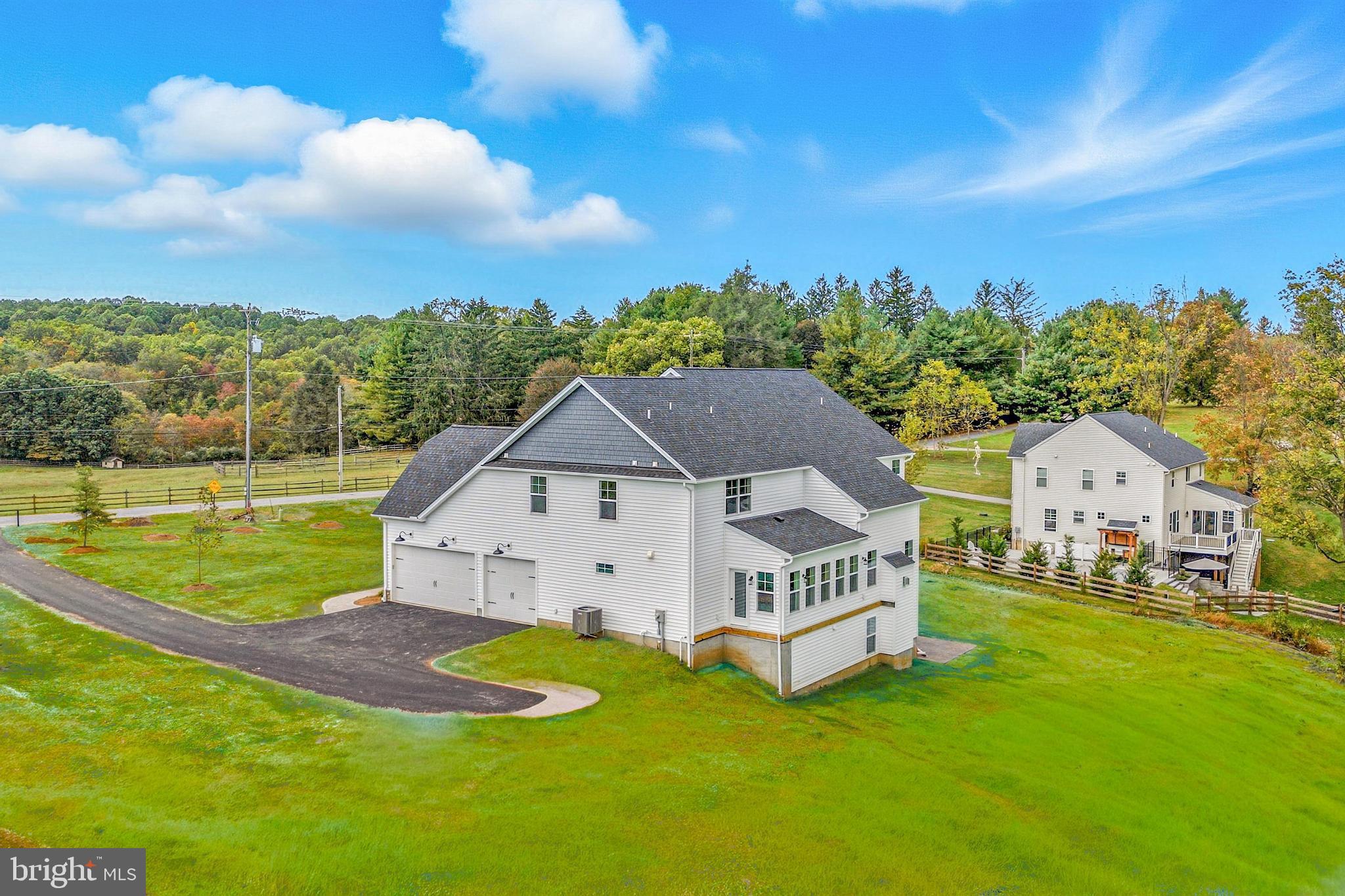 1050 GLEN HALL ROAD