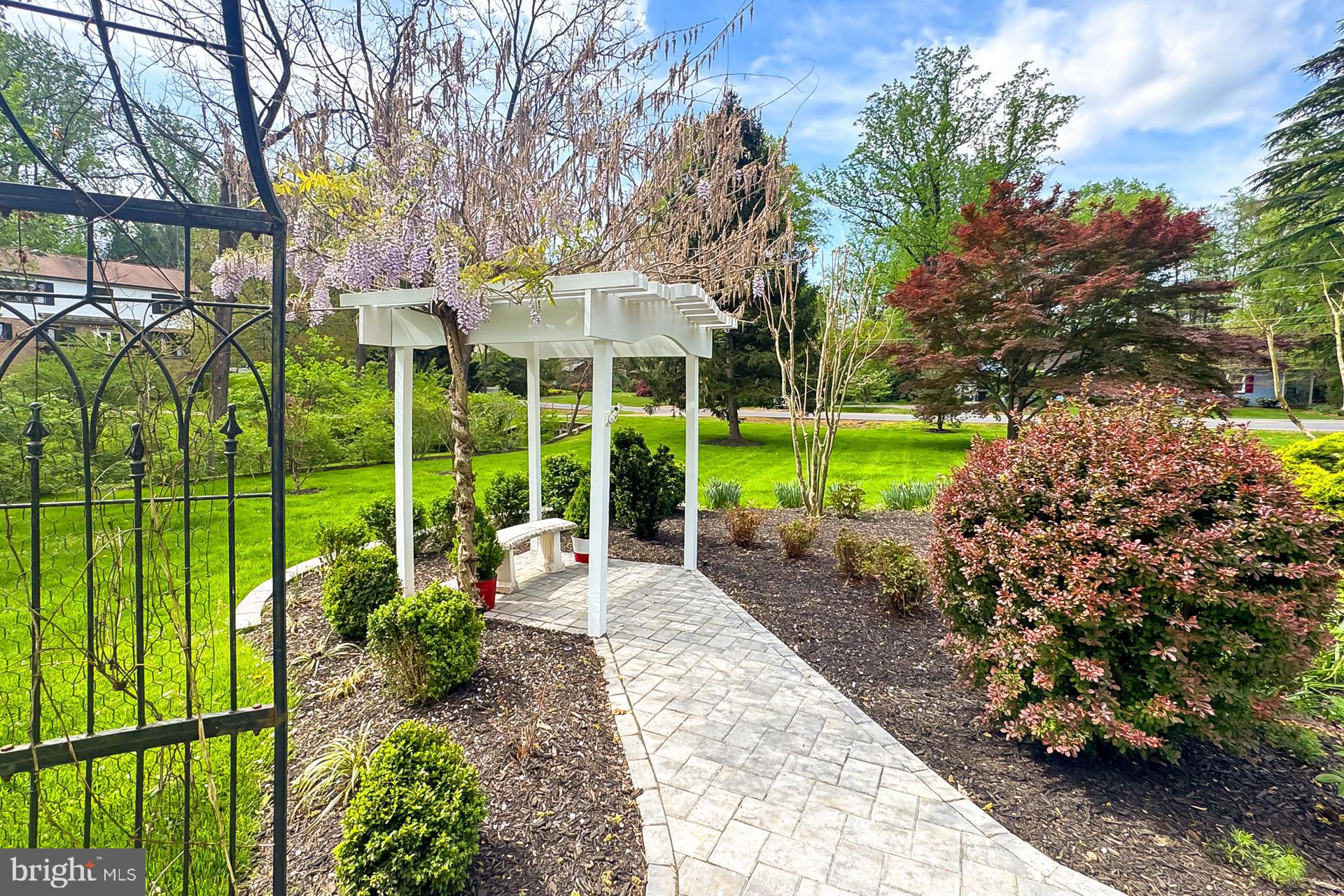 3101 HOLMES RUN ROAD