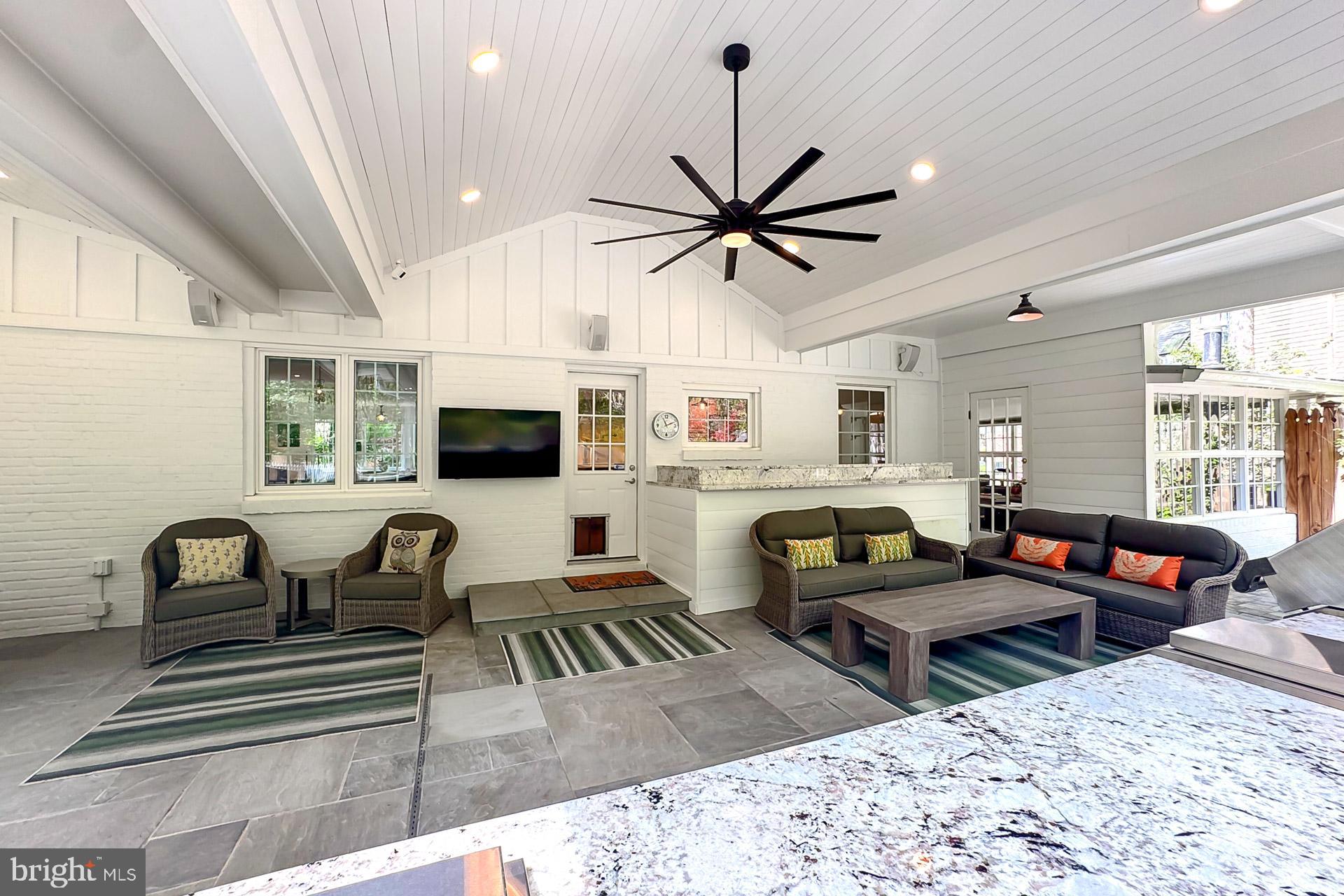 SLEEPY HOLLOW - Residential