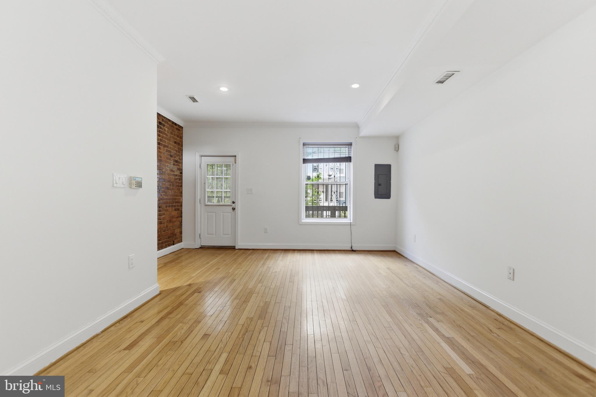 636 COLUMBIA ROAD NW