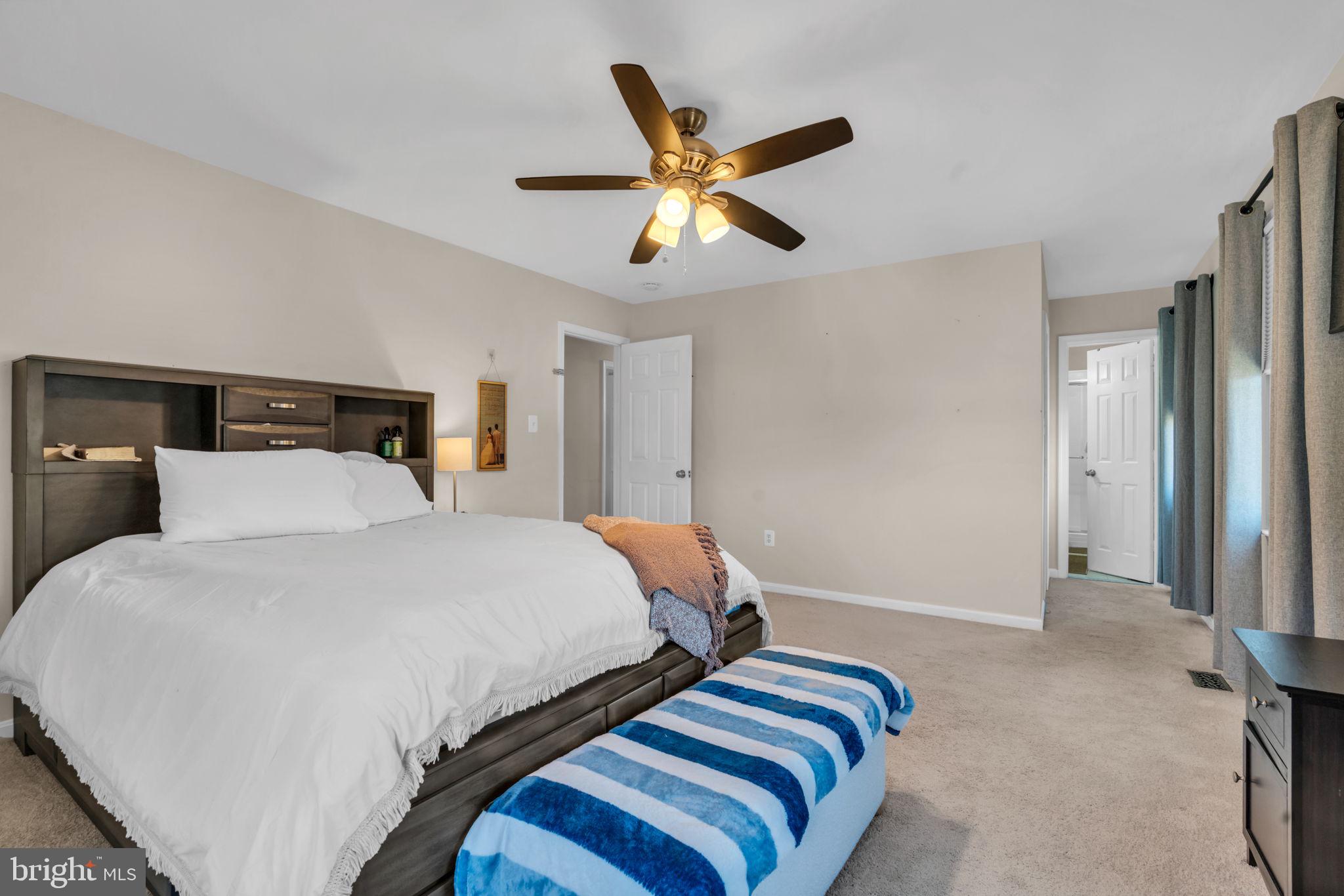 VISTA WOODS - Residential