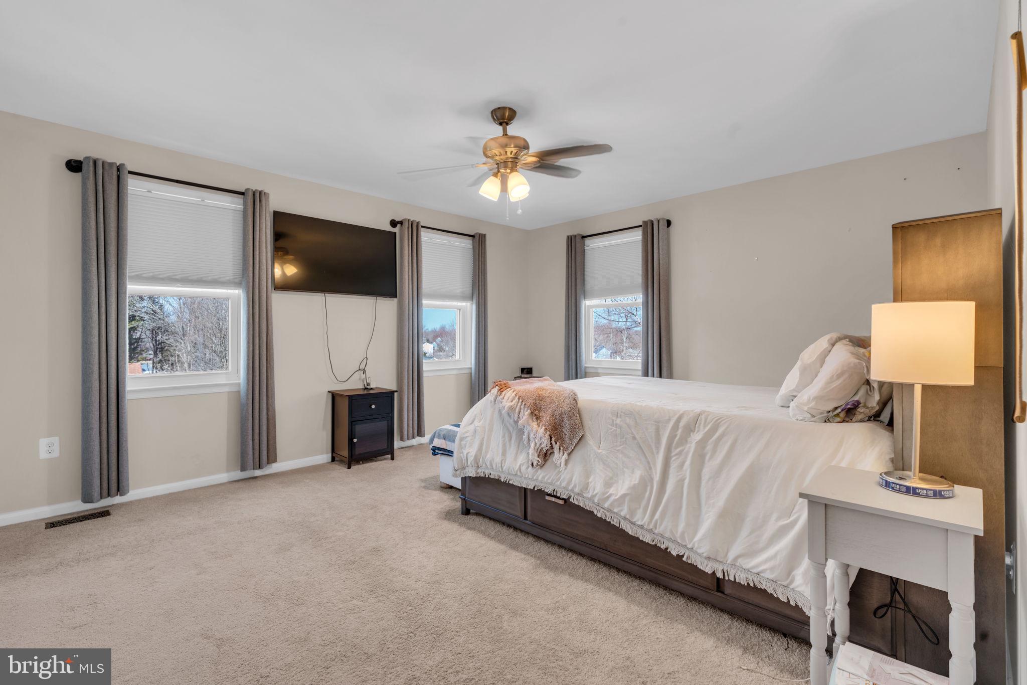 VISTA WOODS - Residential