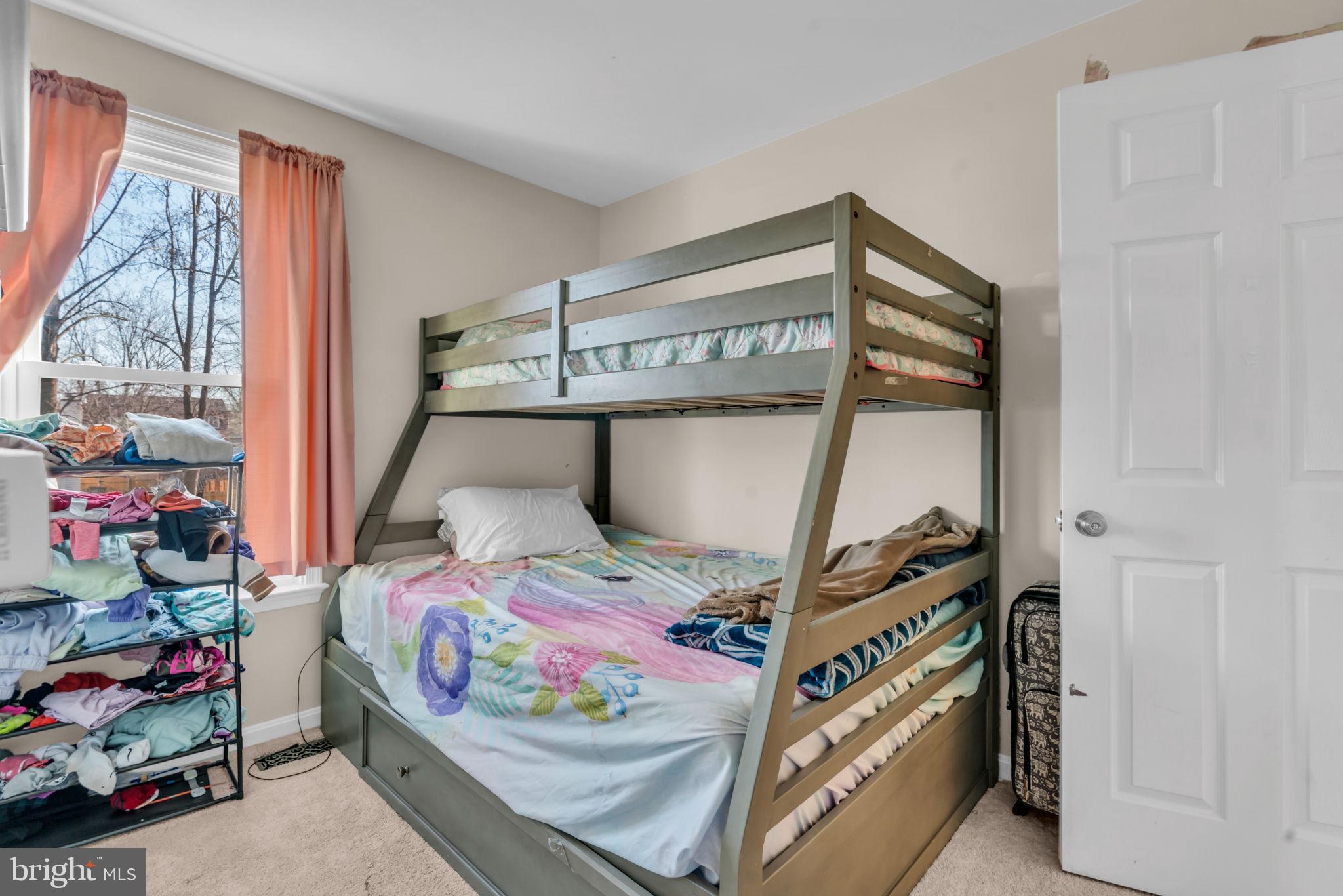 VISTA WOODS - Residential