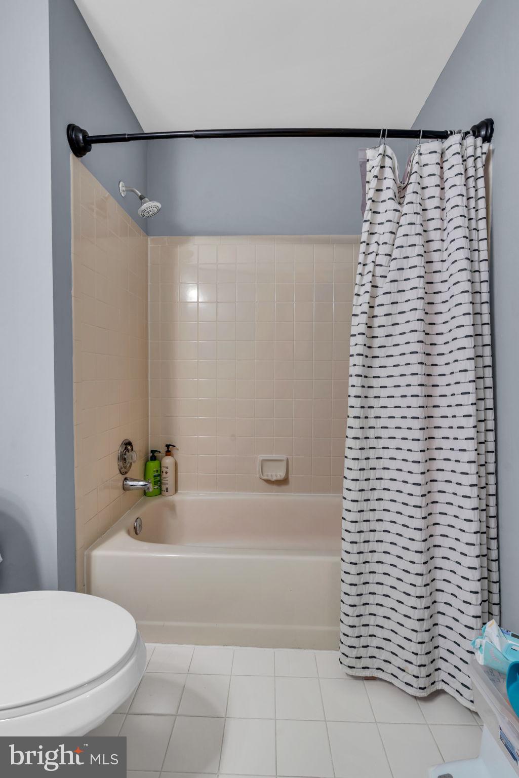 VISTA WOODS - Residential