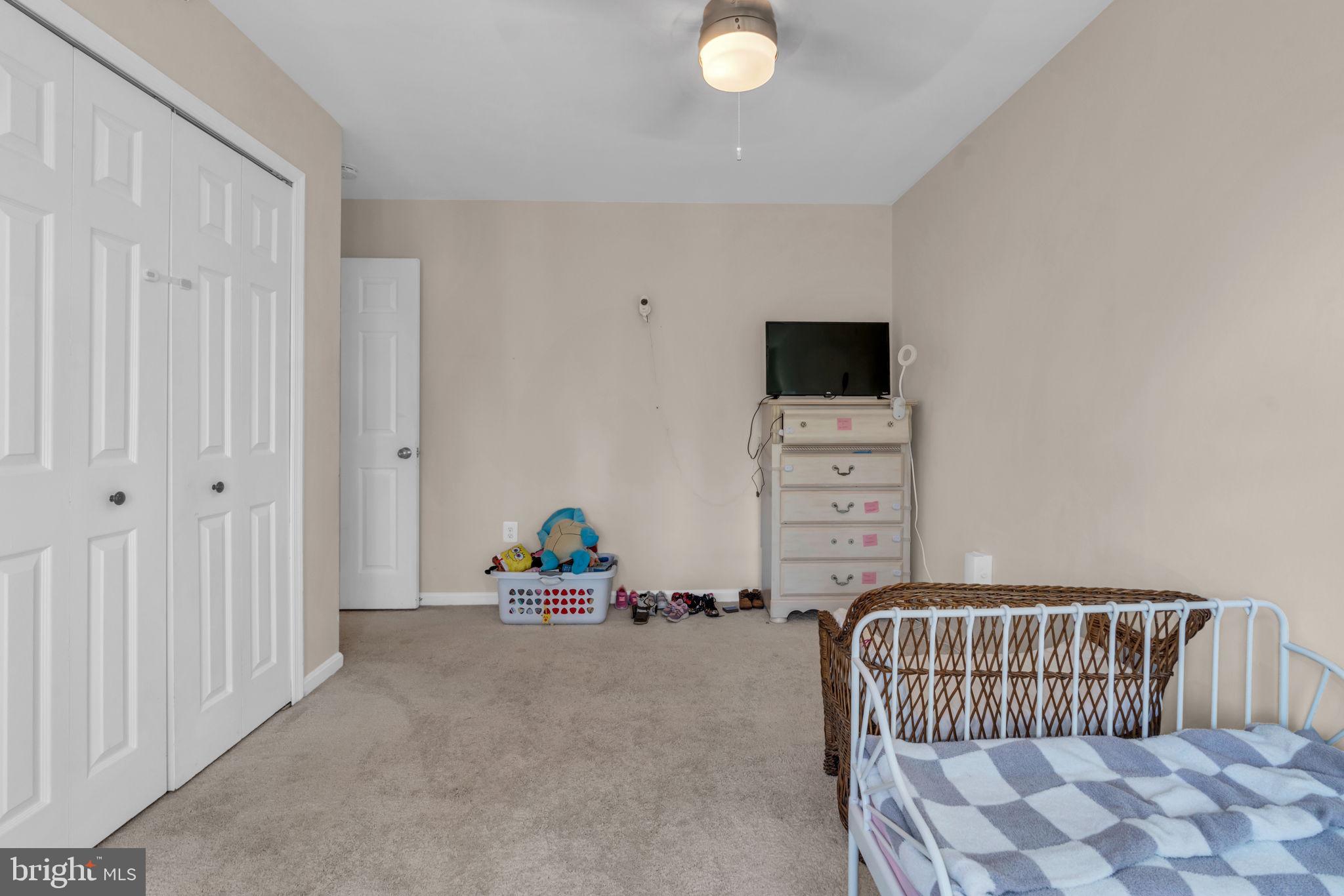 VISTA WOODS - Residential