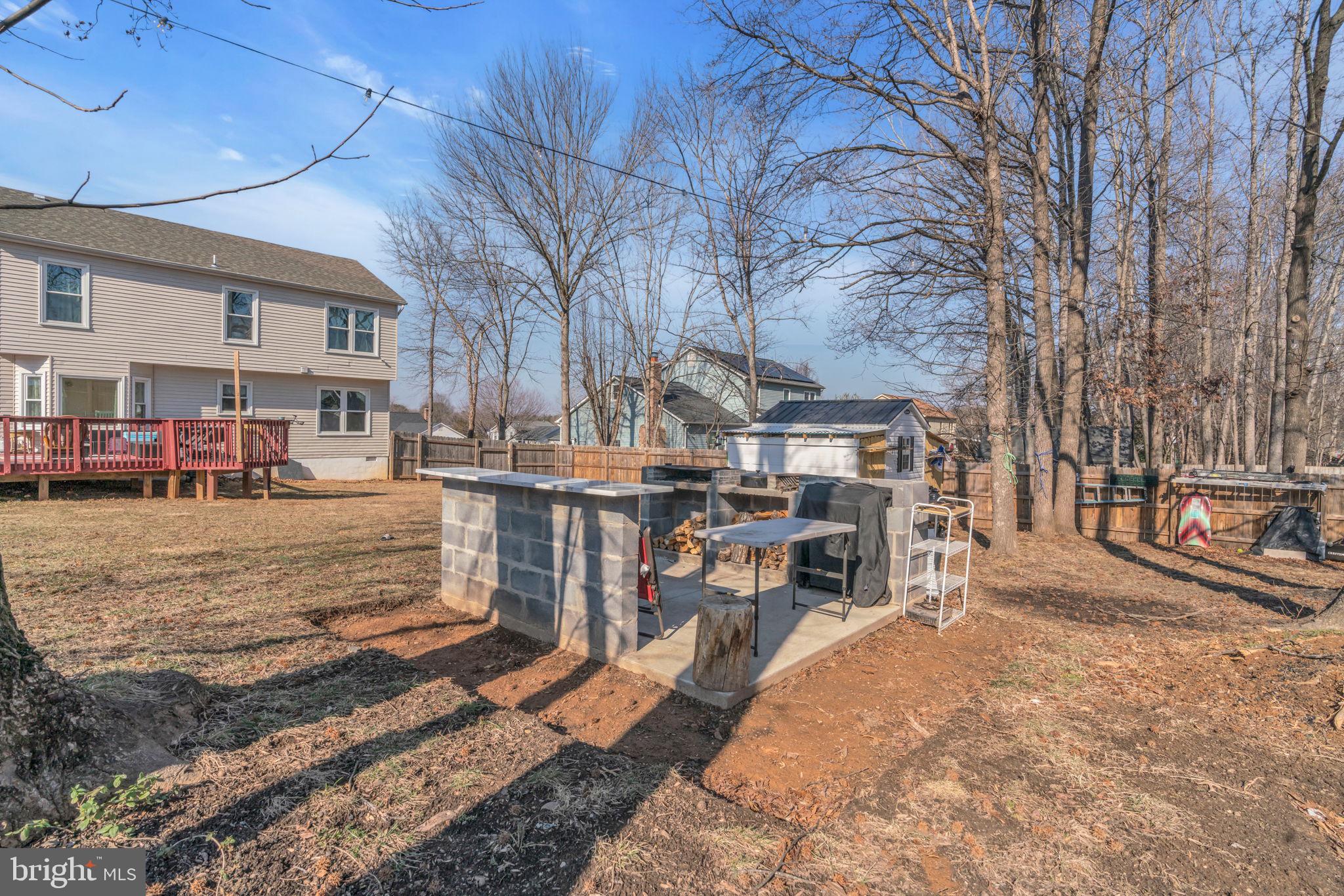 VISTA WOODS - Residential