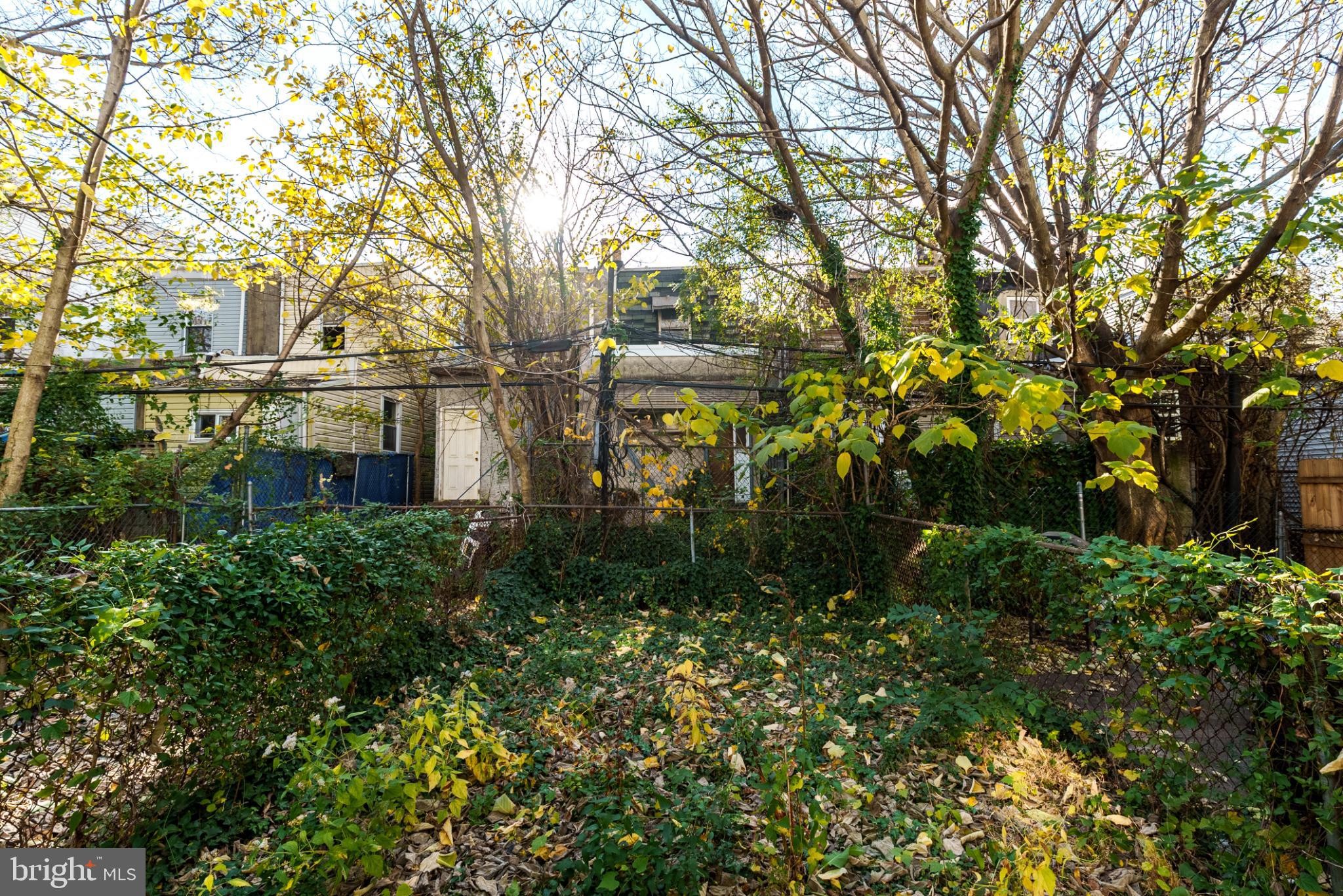 SQUIRREL HILL - Residential