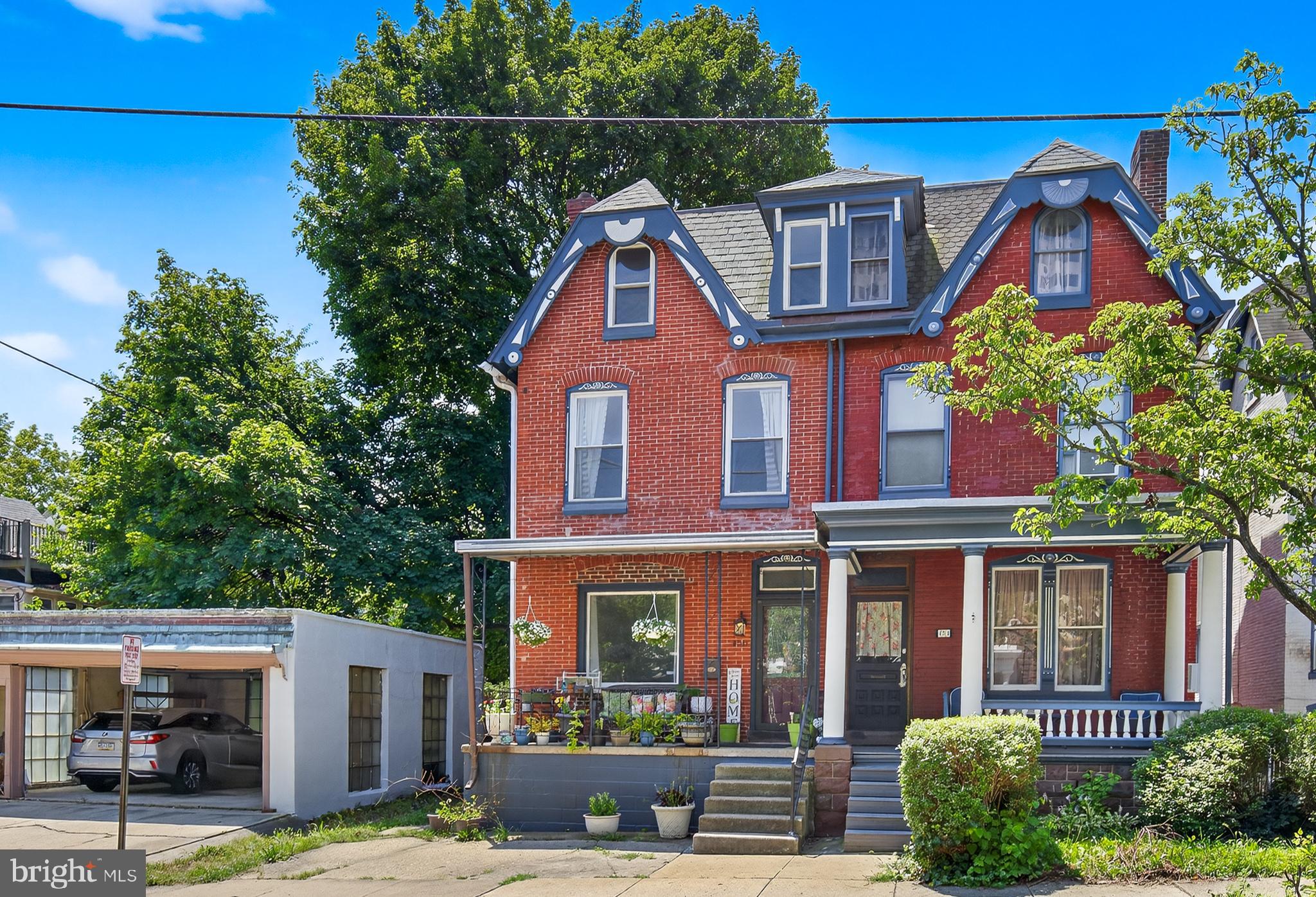 456 DOUGLASS STREET
