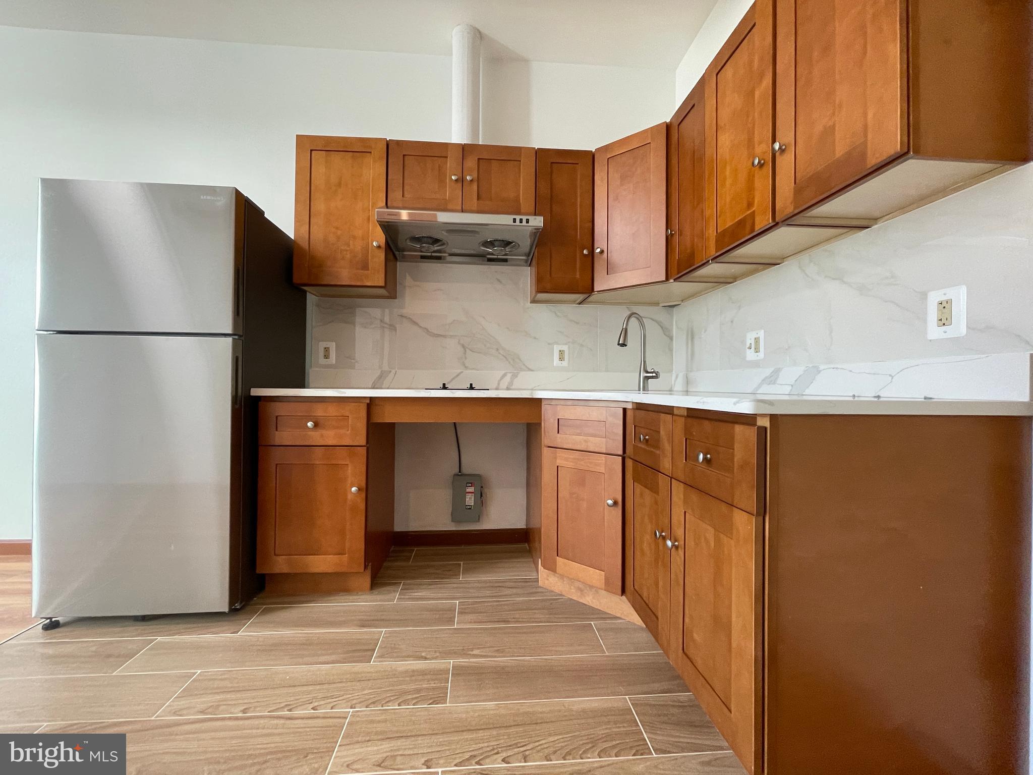 CHINATOWN - Residential Lease