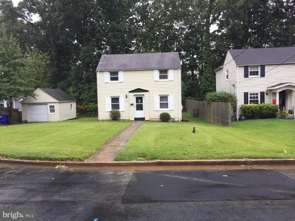 5112 12th Street S, Arlington, VA 22204