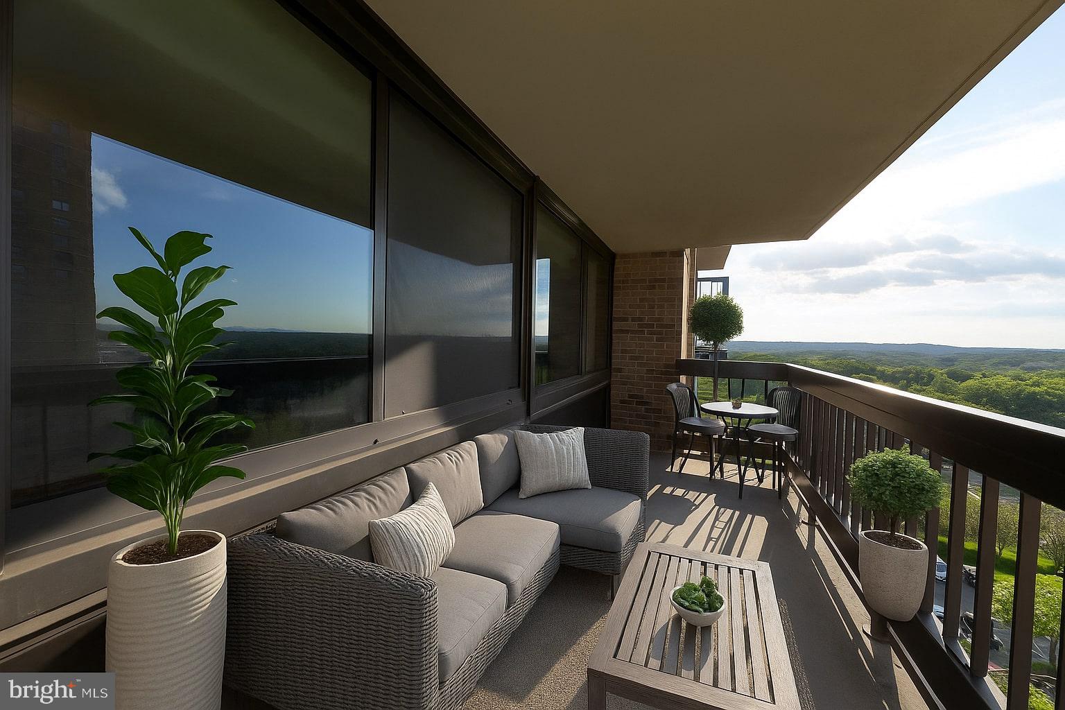 SKYLINE SQUARE CONDO - Residential Lease