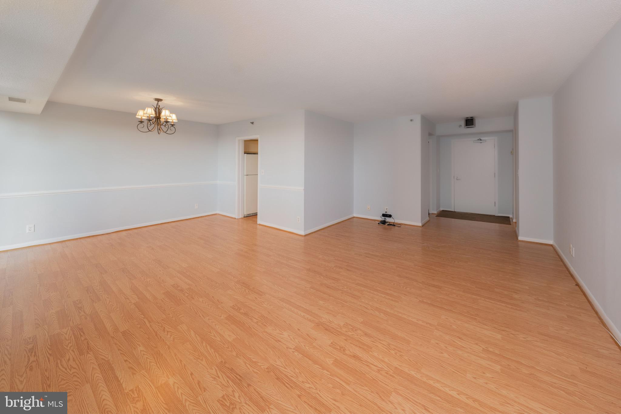 SKYLINE SQUARE CONDO - Residential Lease