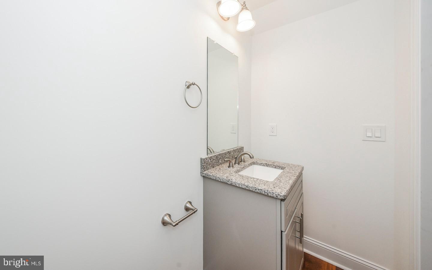 EAST KENSINGTON - Residential Lease