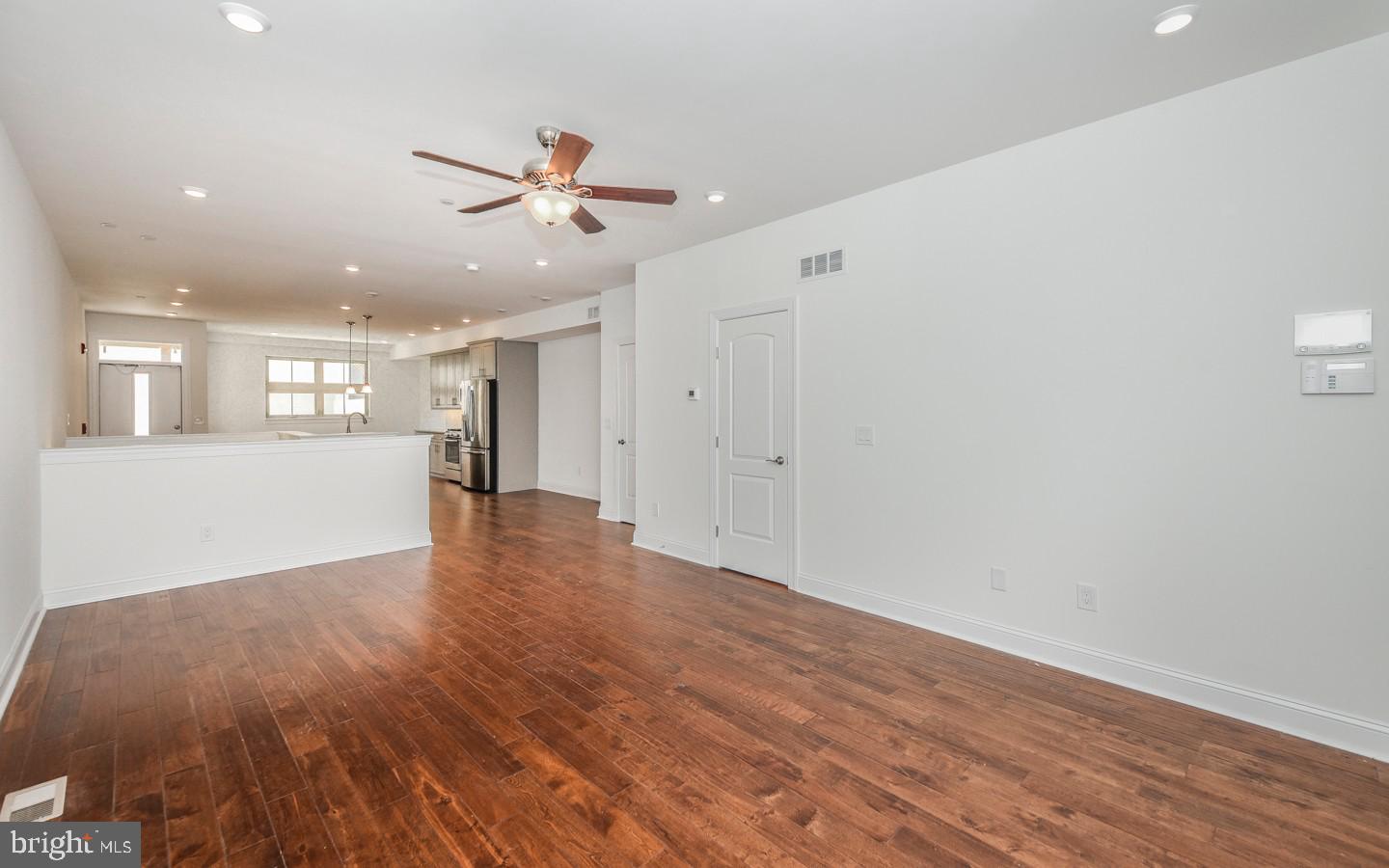 EAST KENSINGTON - Residential Lease