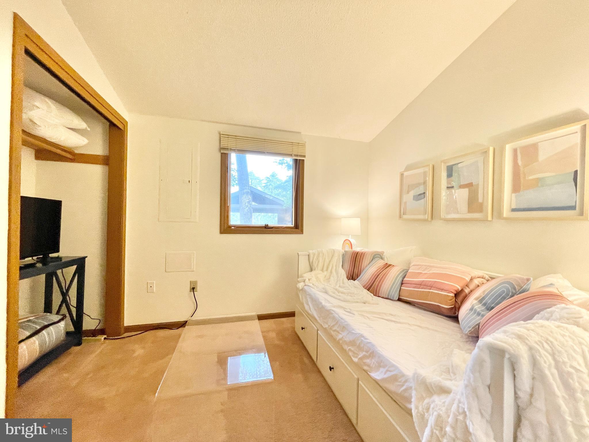 THE WOODS - Residential