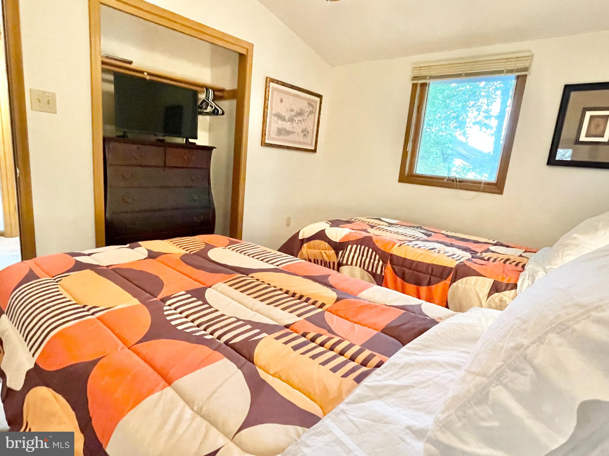 THE WOODS - Residential