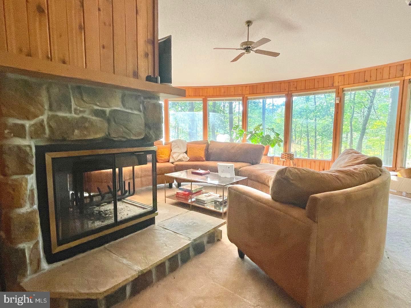 THE WOODS - Residential