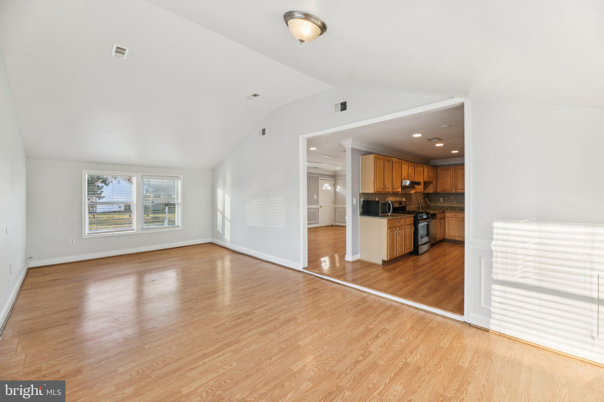 HUNTERS MILL ESTATES - Residential