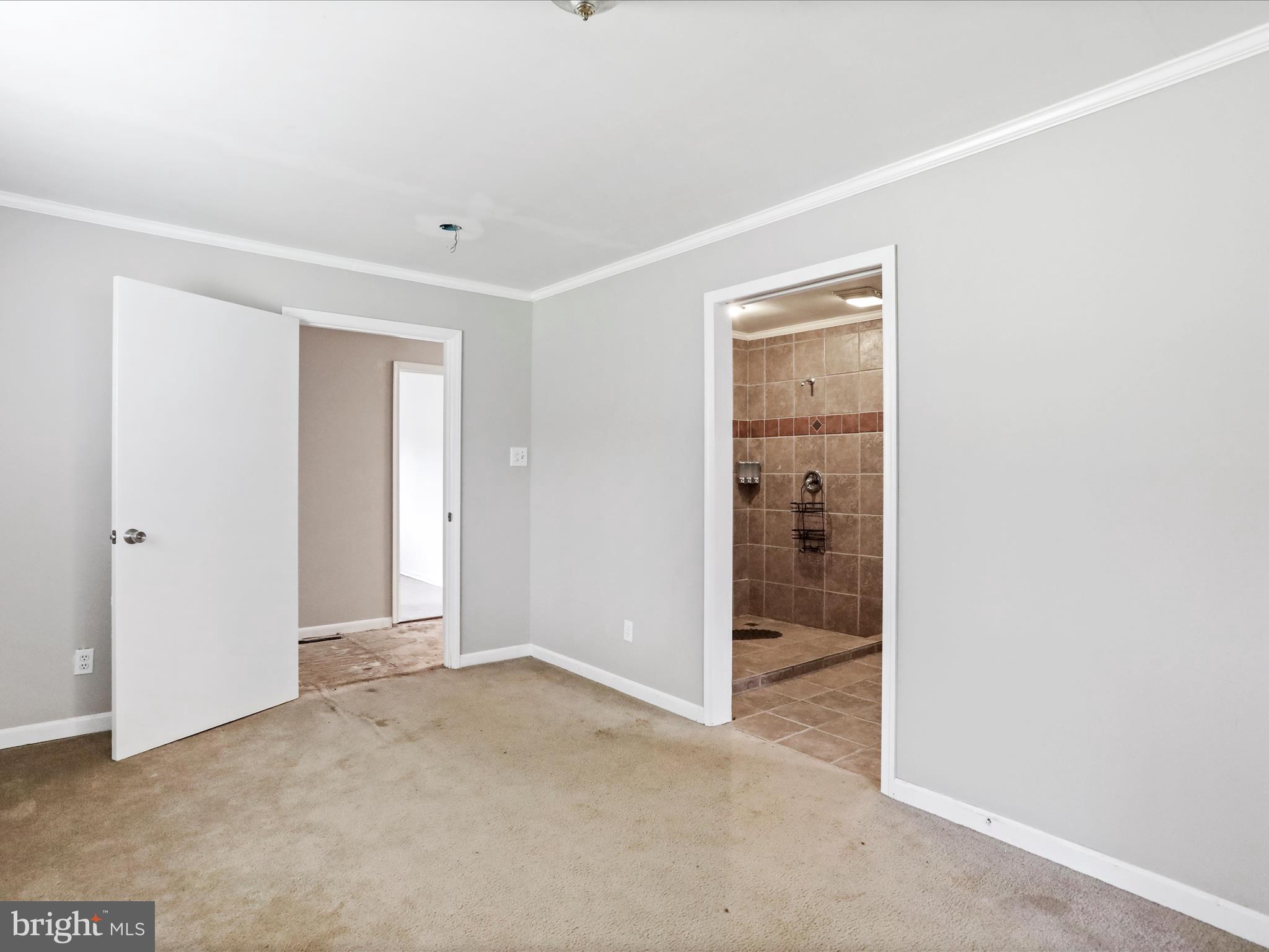 HIDDEN RIVER - Residential