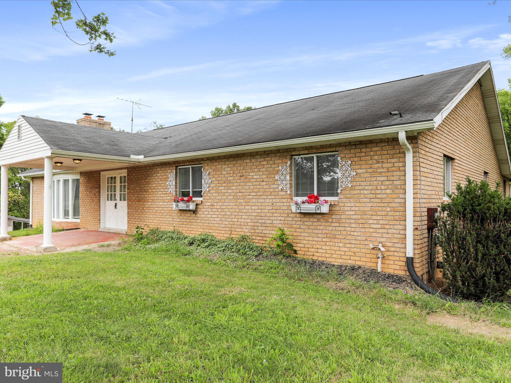 HIDDEN RIVER - Residential