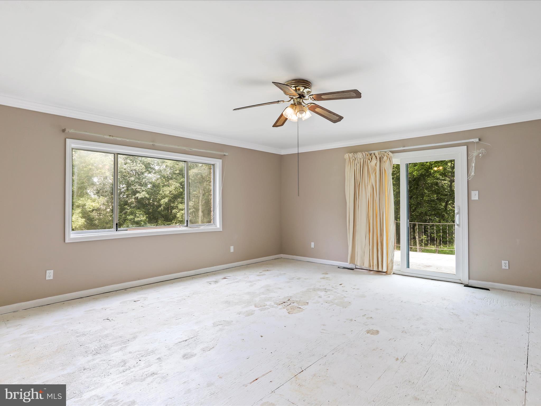 HIDDEN RIVER - Residential