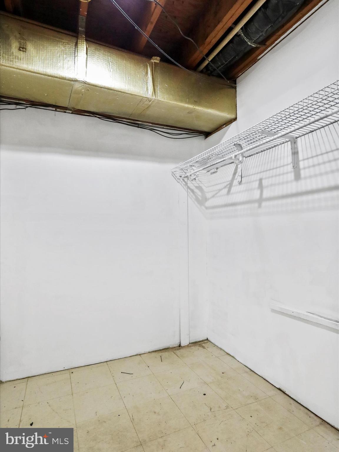 HIDDEN RIVER - Residential