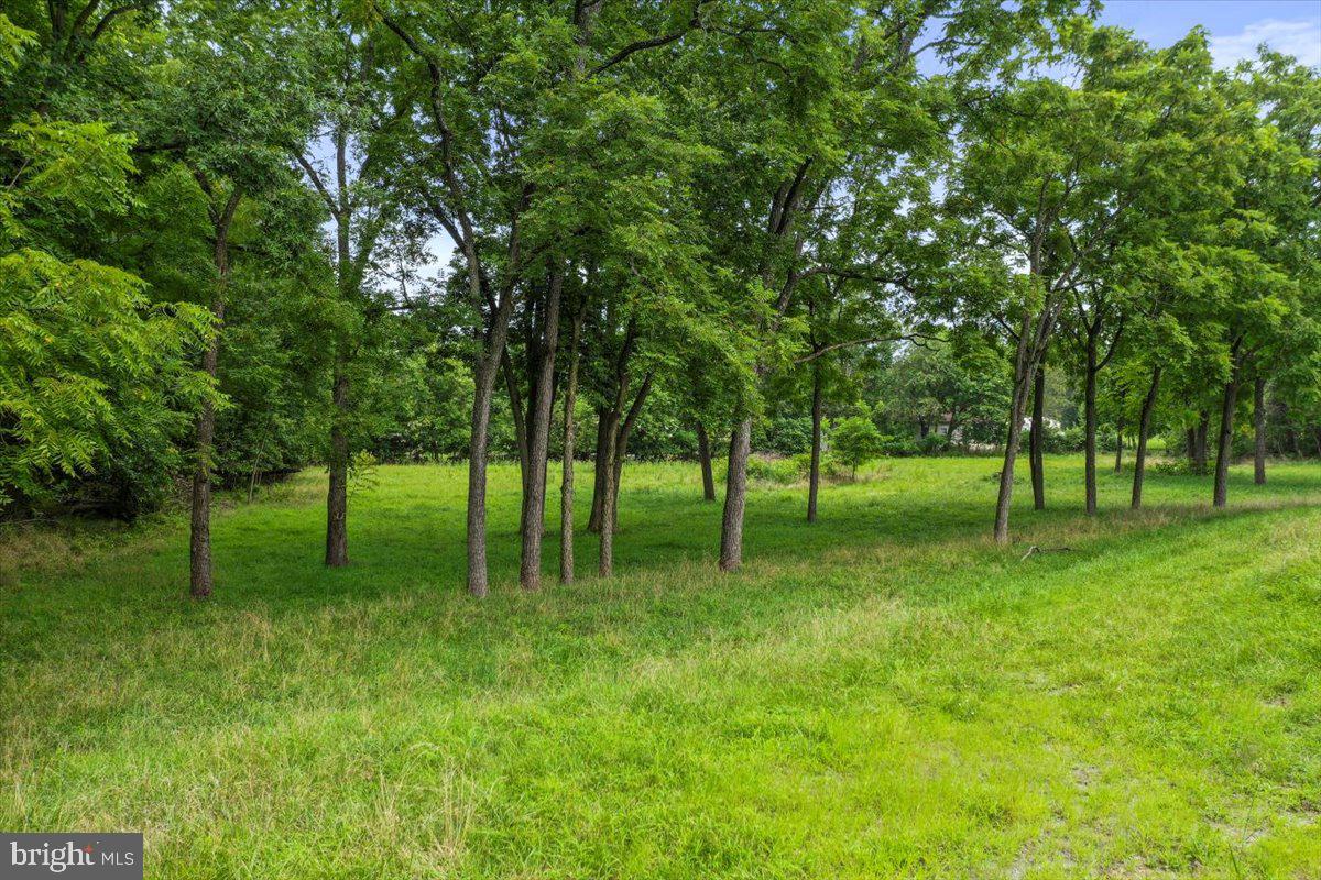 HIDDEN RIVER - Residential